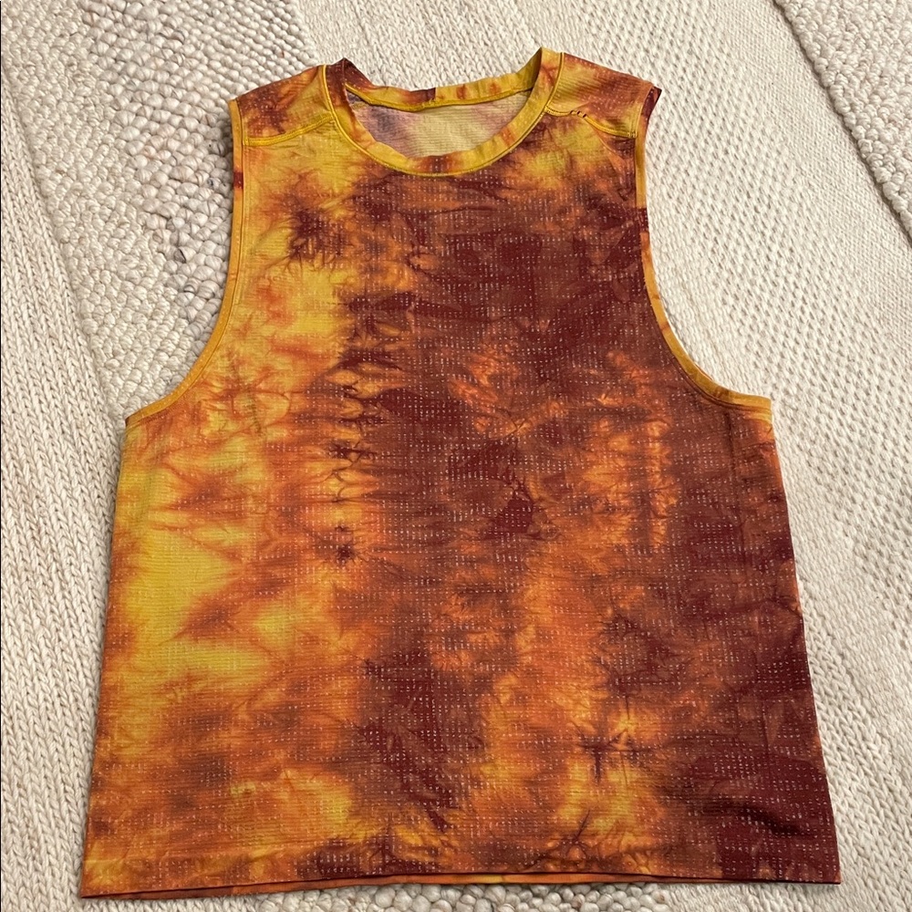 lululemon athletica Men's Tank Top - Fiery Orange and Deep Red